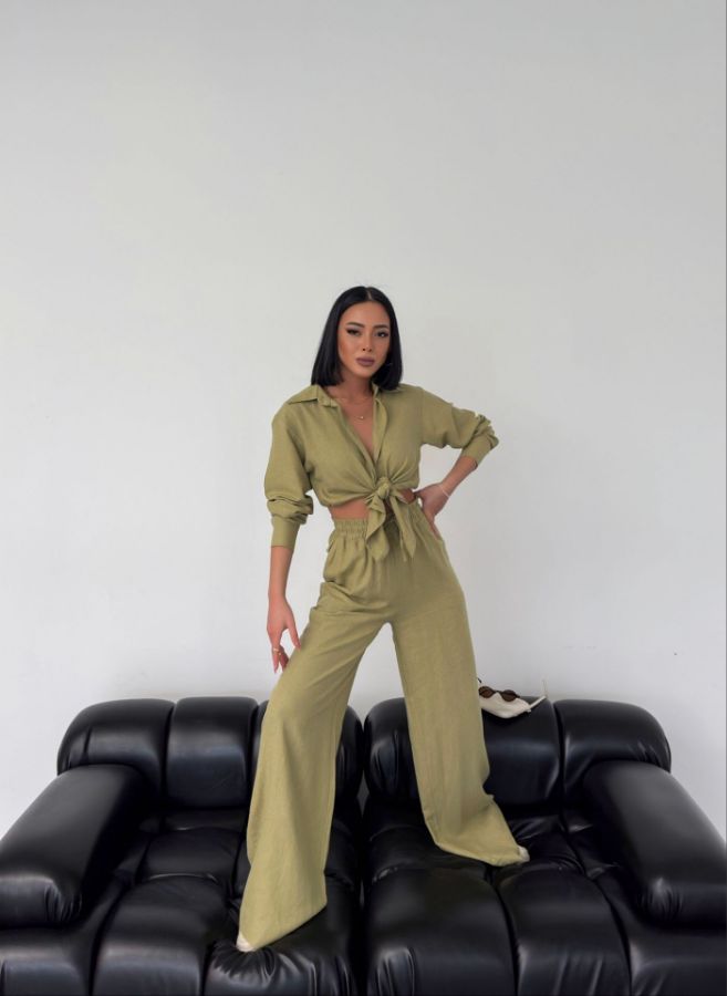 Picture of OUZ FASHION 24S011042 OIL GREEN WOMAN TROUSER SUIT 