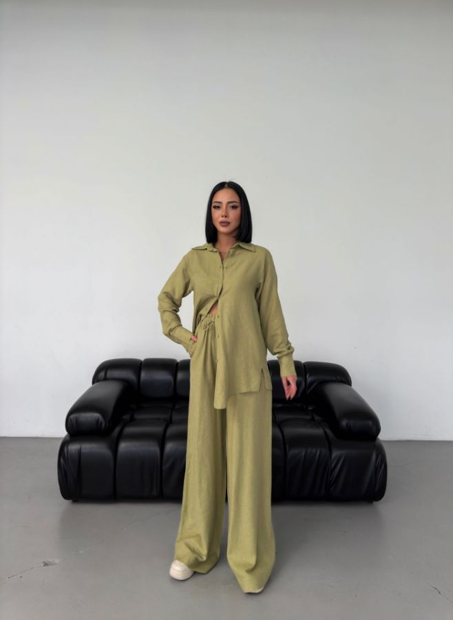 Picture of OUZ FASHION 24S011042 OIL GREEN WOMAN TROUSER SUIT 