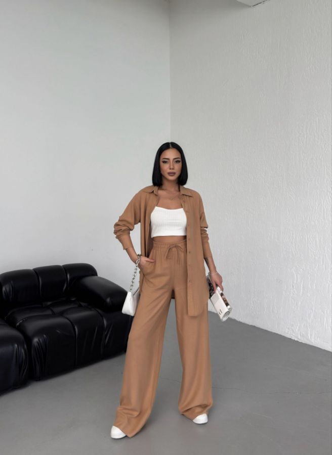 Picture of OUZ FASHION 24S011042 CAMEL WOMAN TROUSER SUIT 