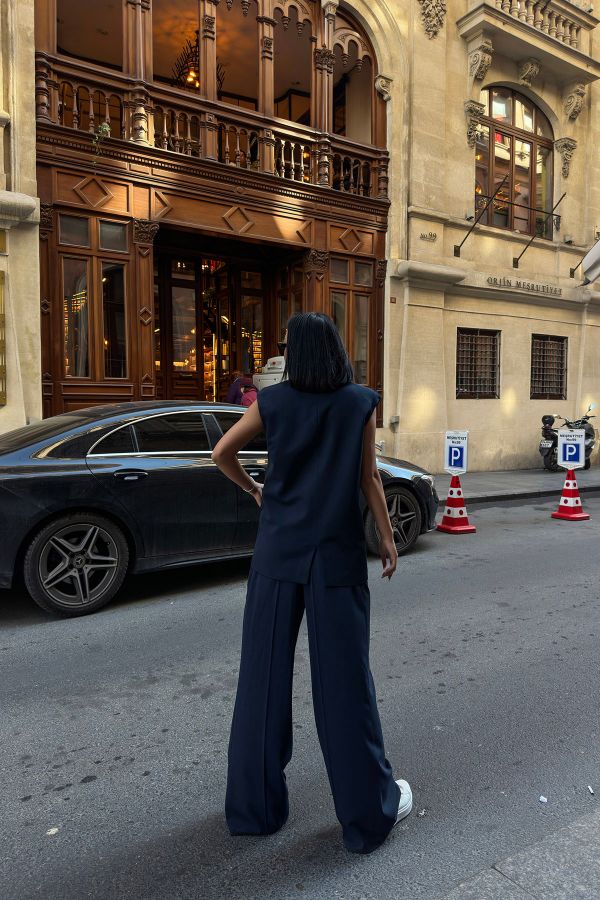 Picture of OUZ FASHION 24S011044 NAVY BLUE WOMAN TROUSER SUIT 