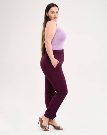 Изображение OUZ FASHION 24S321002 ФИОЛЕТОВЫЙ Женские брюки большого размера